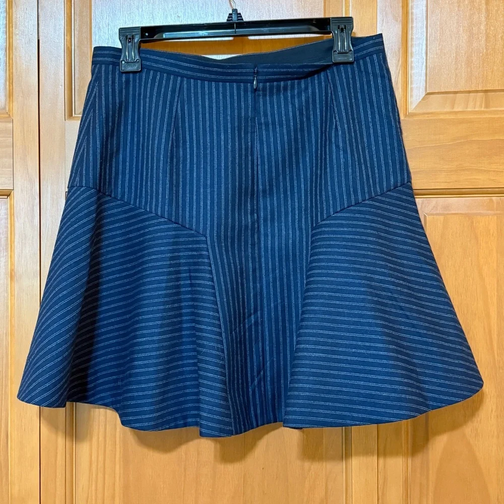 J. Crew Navy Pin Striped A-Line Flounce Skirt NWOT Size 6